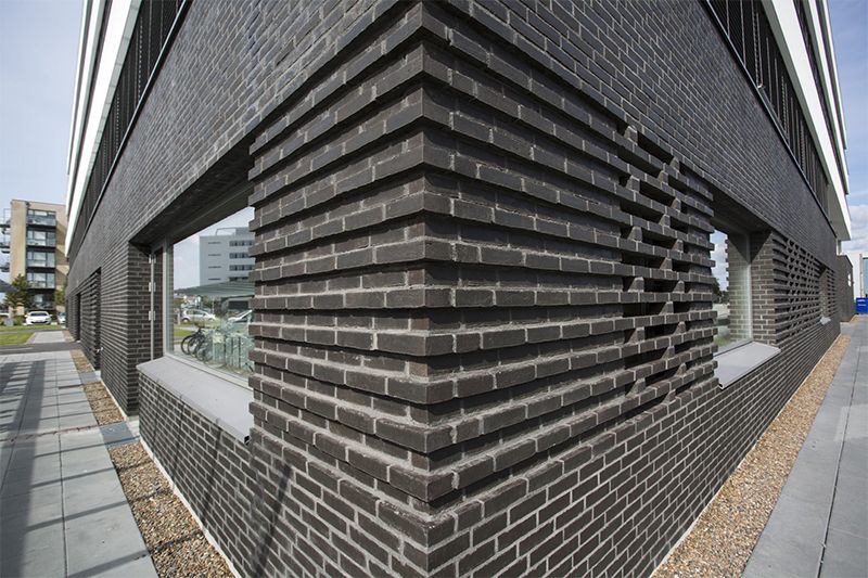 (Der fertig verarbeitete RT 548 Spezialfarben Hera mit einer helleren Fuge)